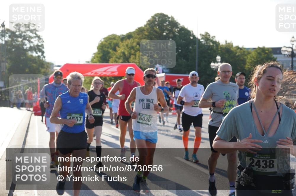 07.09.2025 - BARMER Alsterlauf Yannick Fuchs http://msf.ph/oto/8730556 07.09.2025 08:59:07 Laufen 557, 2329, 6030, 36, 2438 meine-sportfotos.de