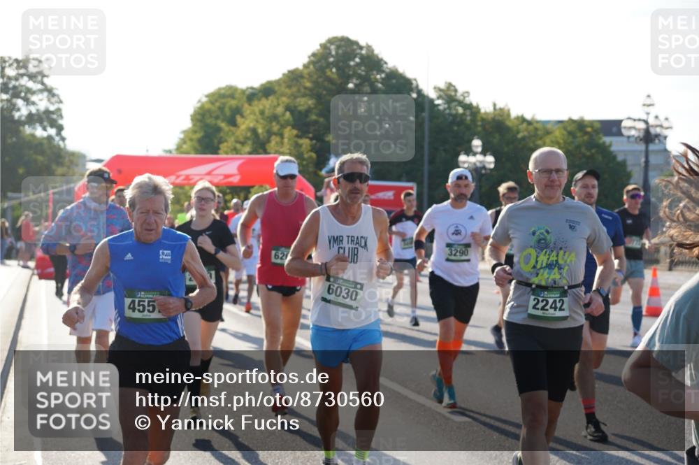 07.09.2025 - BARMER Alsterlauf Yannick Fuchs http://msf.ph/oto/8730560 07.09.2025 08:59:07 Laufen 455, 62, 6030, 3290, 19, 2242 meine-sportfotos.de