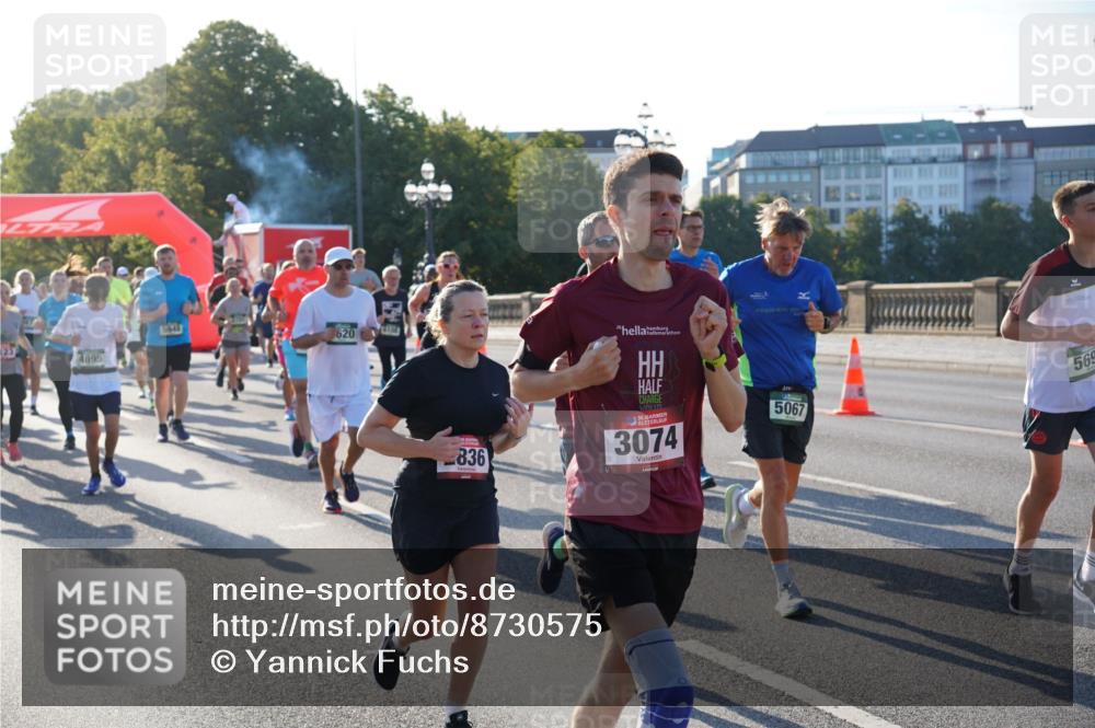 07.09.2025 - BARMER Alsterlauf Yannick Fuchs http://msf.ph/oto/8730575 07.09.2025 08:59:11 Laufen 620, 4895, 836, 36, 3074, 5067, 569 meine-sportfotos.de
