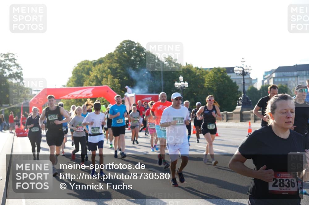 07.09.2025 - BARMER Alsterlauf Yannick Fuchs http://msf.ph/oto/8730580 07.09.2025 08:59:12 Laufen 4530, 4895, 544, 466, 620, 6107, 36, 2836 meine-sportfotos.de
