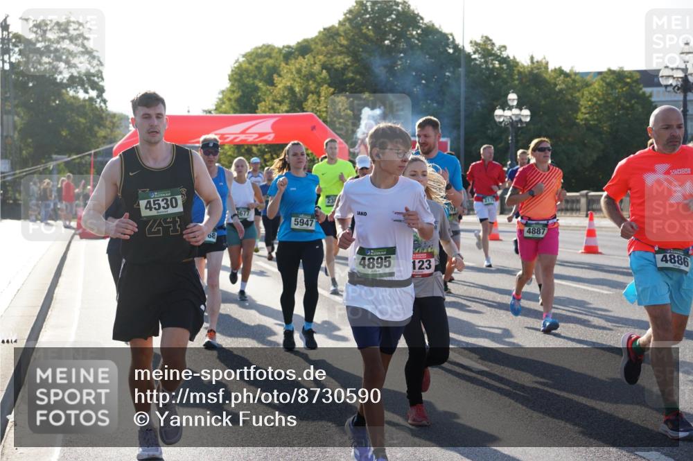07.09.2025 - BARMER Alsterlauf Yannick Fuchs http://msf.ph/oto/8730590 07.09.2025 08:59:13 Laufen 4530, 68, 677, 5947, 4895, 123, 2170, 4887, 4886 meine-sportfotos.de