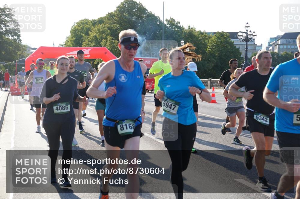07.09.2025 - BARMER Alsterlauf Yannick Fuchs http://msf.ph/oto/8730604 07.09.2025 08:59:15 Laufen 3874, 35, 4085, 8168, 5947, 5342, 5 meine-sportfotos.de