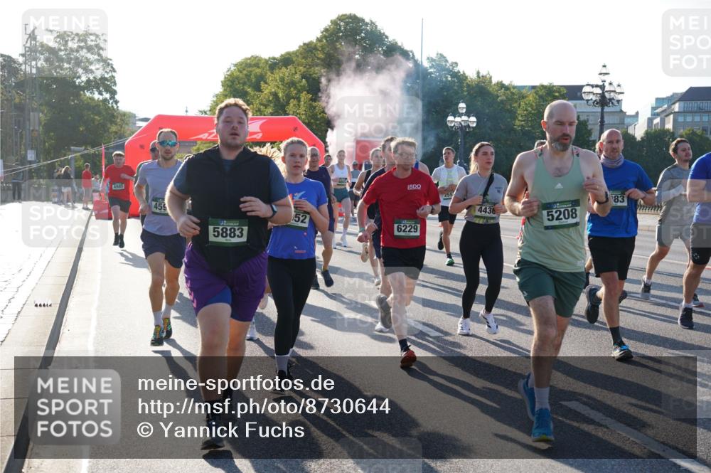 07.09.2025 - BARMER Alsterlauf Yannick Fuchs http://msf.ph/oto/8730644 07.09.2025 08:59:21 Laufen 44444, 4985, 455, 5883, 52, 460, 6229, 4436, 5208, 83 meine-sportfotos.de