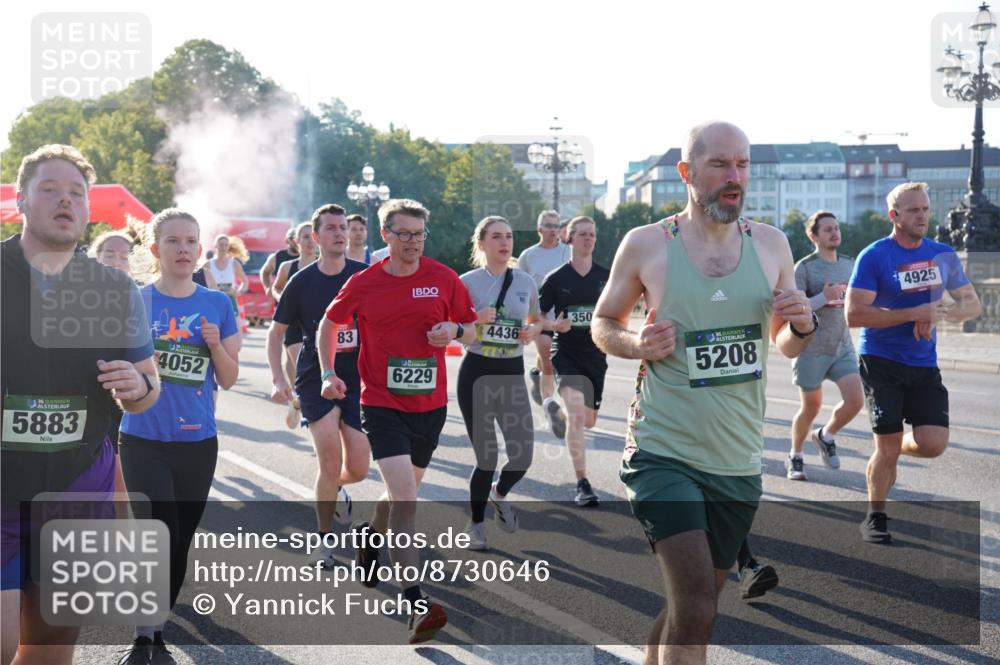 07.09.2025 - BARMER Alsterlauf Yannick Fuchs http://msf.ph/oto/8730646 07.09.2025 08:59:22 Laufen 36, 5883, 4052, 83, 6229, 4436, 350, 4925, 36, 5208 meine-sportfotos.de