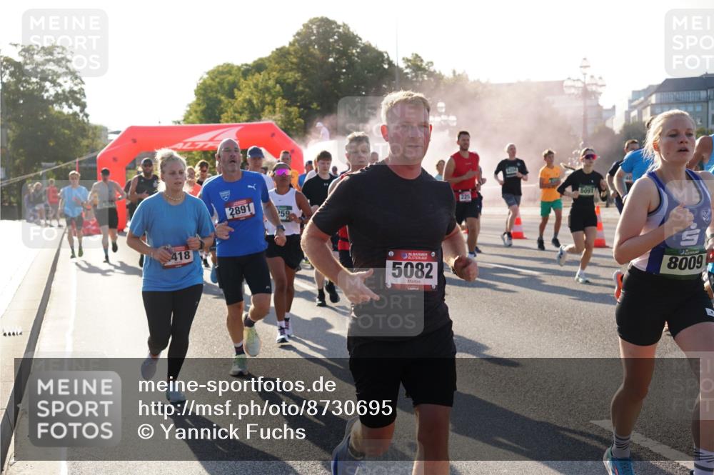 07.09.2025 - BARMER Alsterlauf Yannick Fuchs http://msf.ph/oto/8730695 07.09.2025 08:59:31 Laufen 44414, 418, 2891, 59, 36, 5082, 1204, 5091, 8009 meine-sportfotos.de