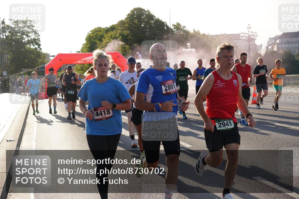 07.09.2025 - BARMER Alsterlauf Yannick Fuchs http://msf.ph/oto/8730702 07.09.2025 08:59:32 Laufen 44414, 2670, 8306, 4418, 2891, 4867, 6204, 2941, 8203 meine-sportfotos.de
