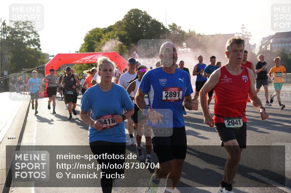 07.09.2025 - BARMER Alsterlauf Yannick Fuchs http://msf.ph/oto/8730704 07.09.2025 08:59:32 Laufen 267, 8306, 418, 136, 2891, 8203, 2941 meine-sportfotos.de