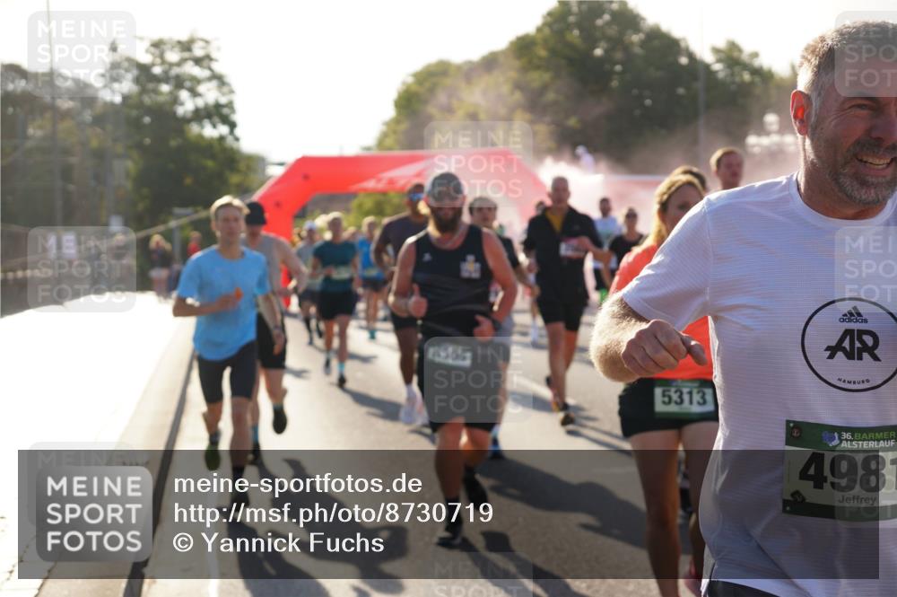 07.09.2025 - BARMER Alsterlauf Yannick Fuchs http://msf.ph/oto/8730719 07.09.2025 08:59:35 Laufen 4306, 5313, 36, 4981 meine-sportfotos.de