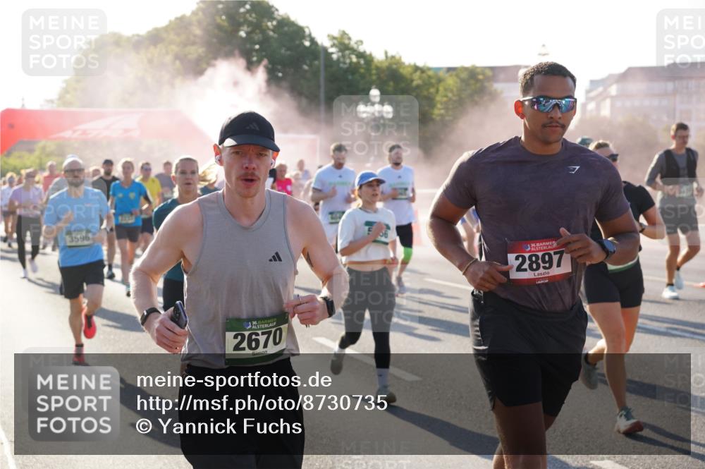 07.09.2025 - BARMER Alsterlauf Yannick Fuchs http://msf.ph/oto/8730735 07.09.2025 08:59:38 Laufen 3596, 36, 2670, 136, 2897 meine-sportfotos.de