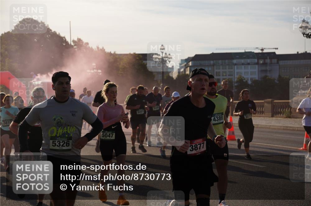 07.09.2025 - BARMER Alsterlauf Yannick Fuchs http://msf.ph/oto/8730773 07.09.2025 08:59:46 Laufen 19, 3810, 5326, 5047, 5003, 348, 36, 3877, 4389, 3073 meine-sportfotos.de