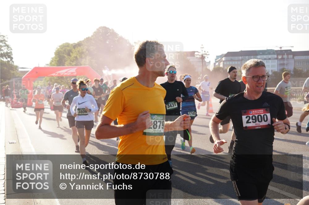 07.09.2025 - BARMER Alsterlauf Yannick Fuchs http://msf.ph/oto/8730788 07.09.2025 08:59:47 Laufen 3809, 136, 2879, 3431, 5745, 2900 meine-sportfotos.de