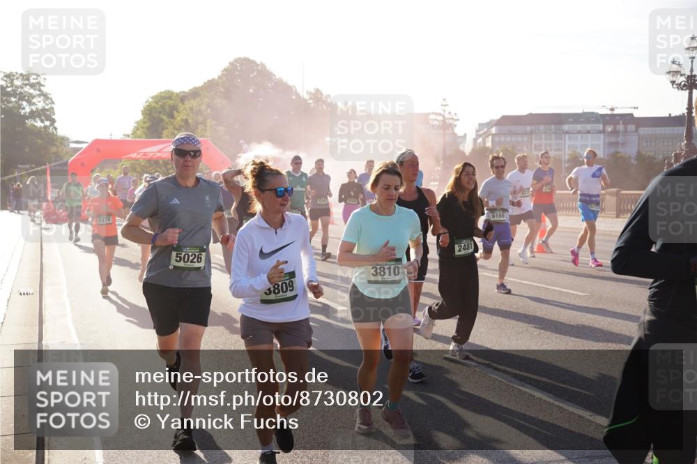 07.09.2025 - BARMER Alsterlauf Yannick Fuchs http://msf.ph/oto/8730802 07.09.2025 08:59:49 Laufen 44444, 5078, 5367, 5750, 5026, 3809, 3810, 2481, 6169, 8311, 230 meine-sportfotos.de