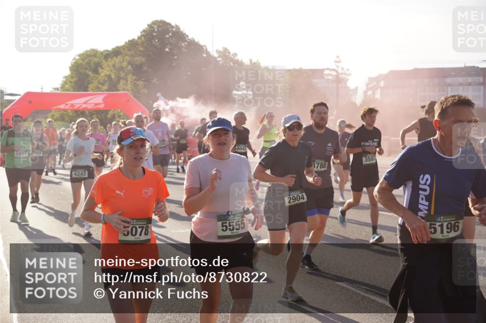 07.09.2025 - BARMER Alsterlauf Yannick Fuchs http://msf.ph/oto/8730822 07.09.2025 08:59:52 Laufen 5921, 260, 4242, 1204, 8043, 36, 5078, 5555, 2904, 3587, 3788, 136, 5196 meine-sportfotos.de
