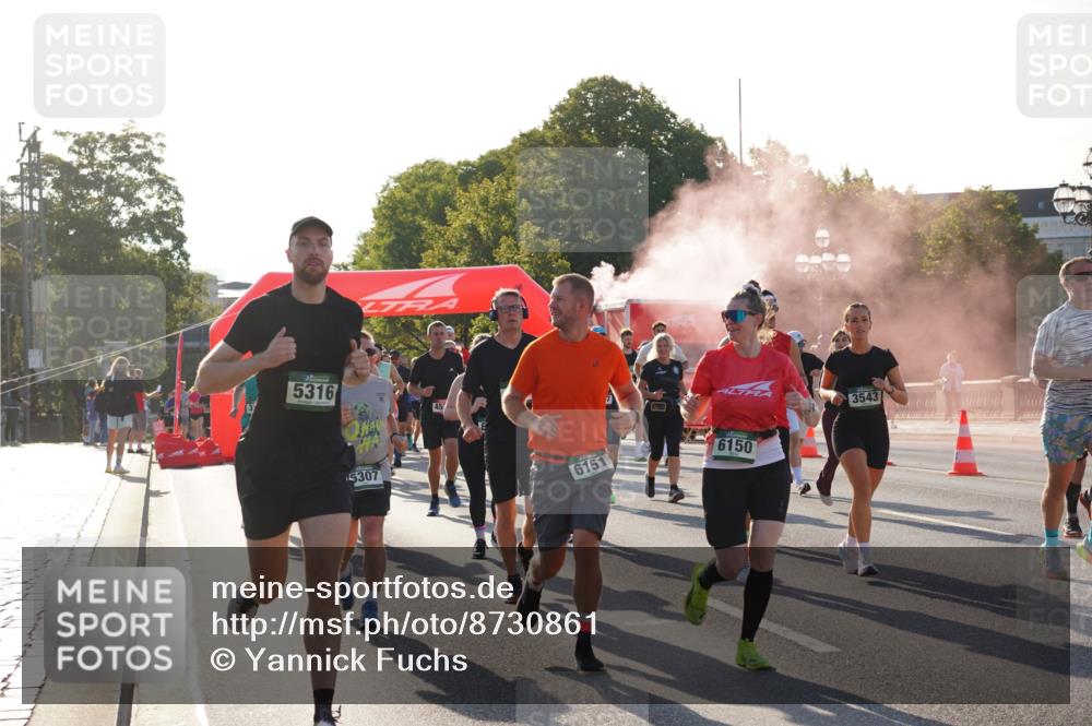 07.09.2025 - BARMER Alsterlauf Yannick Fuchs http://msf.ph/oto/8730861 07.09.2025 08:59:58 Laufen 5316, 45, 5307, 3543, 6151, 6150 meine-sportfotos.de