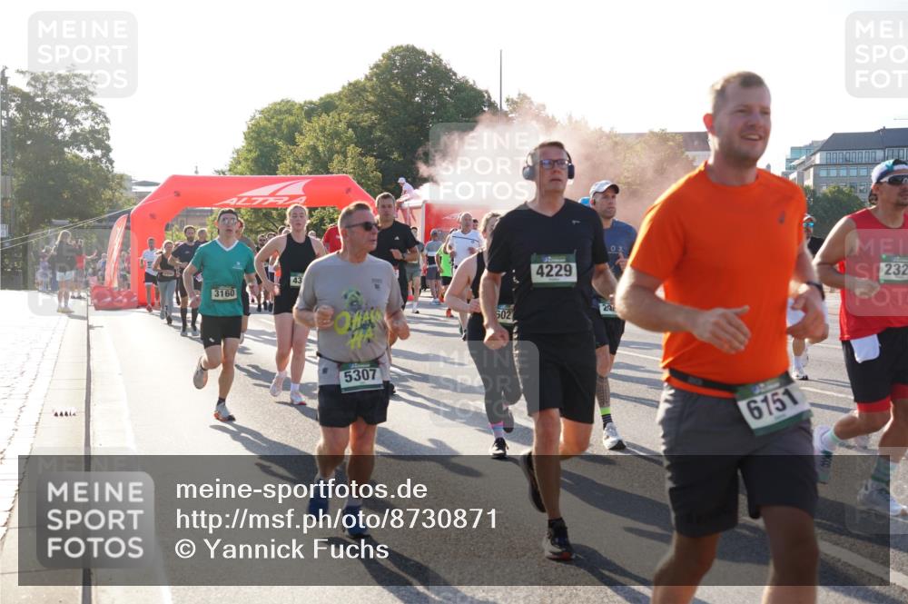 07.09.2025 - BARMER Alsterlauf Yannick Fuchs http://msf.ph/oto/8730871 07.09.2025 09:00:01 Laufen 3160, 43, 5307, 602, 4229, 20, 6151, 232 meine-sportfotos.de