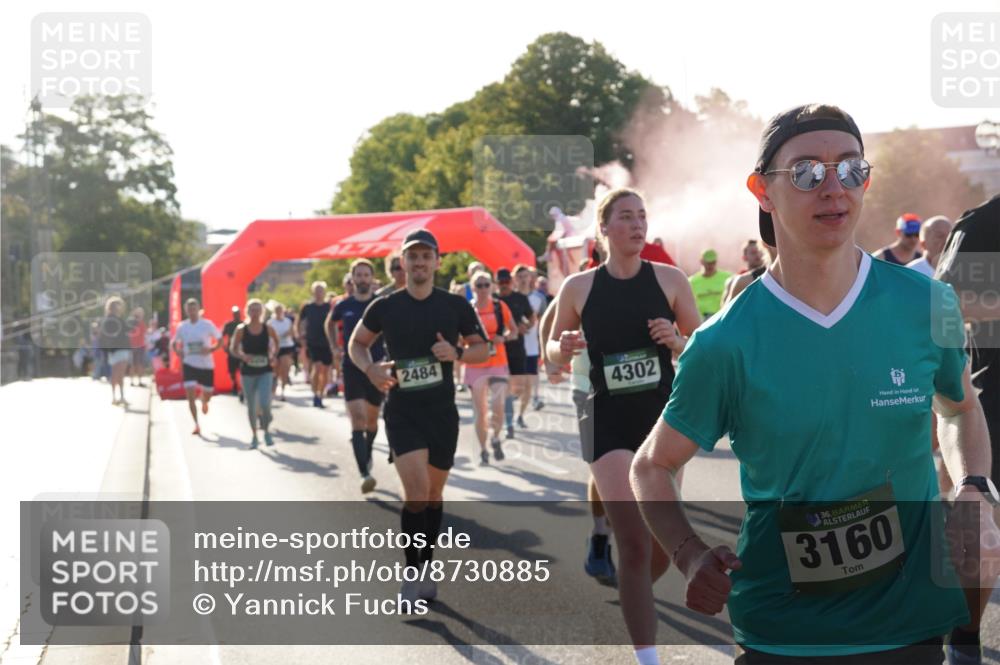 07.09.2025 - BARMER Alsterlauf Yannick Fuchs http://msf.ph/oto/8730885 07.09.2025 09:00:03 Laufen 2484, 4302, 36, 3160 meine-sportfotos.de