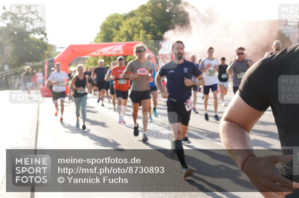 07.09.2025 - BARMER Alsterlauf Yannick Fuchs http://msf.ph/oto/8730893 07.09.2025 09:00:05 Laufen 51 meine-sportfotos.de