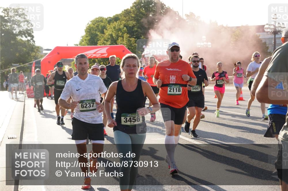 07.09.2025 - BARMER Alsterlauf Yannick Fuchs http://msf.ph/oto/8730913 07.09.2025 09:00:08 Laufen 8359, 5729, 6237, 136, 3456, 4267, 2118, 5667, 3081 meine-sportfotos.de