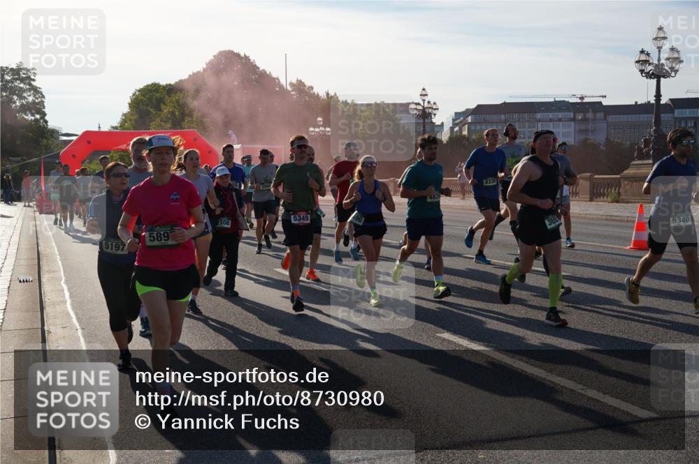 07.09.2025 - BARMER Alsterlauf Yannick Fuchs http://msf.ph/oto/8730980 07.09.2025 09:00:20 Laufen 5349, 308, 589, 5197, 490, 4824, 8339, 3155, 5340 meine-sportfotos.de
