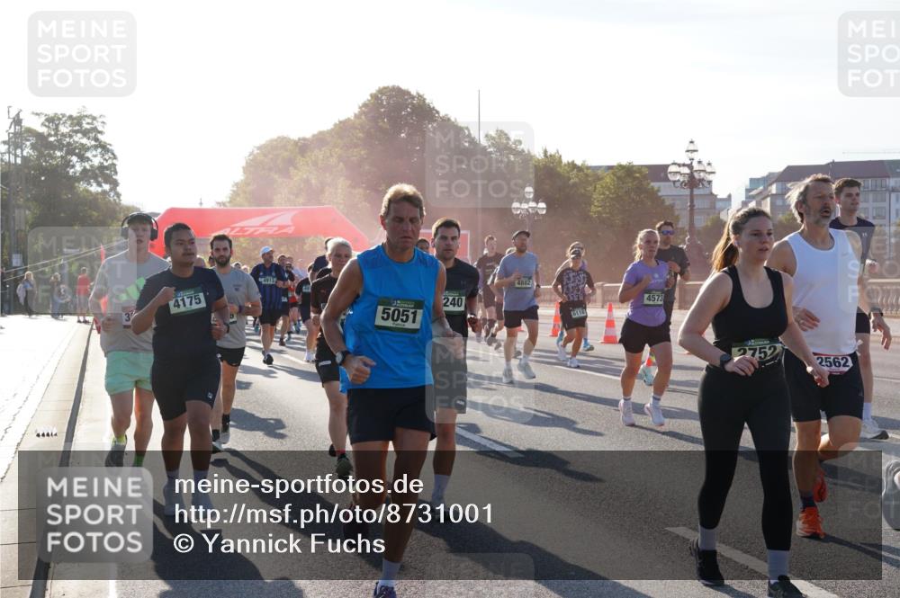07.09.2025 - BARMER Alsterlauf Yannick Fuchs http://msf.ph/oto/8731001 07.09.2025 09:00:26 Laufen 44444, 4175, 4913, 5051, 240, 4882, 6118, 4573, 2752, 2562 meine-sportfotos.de