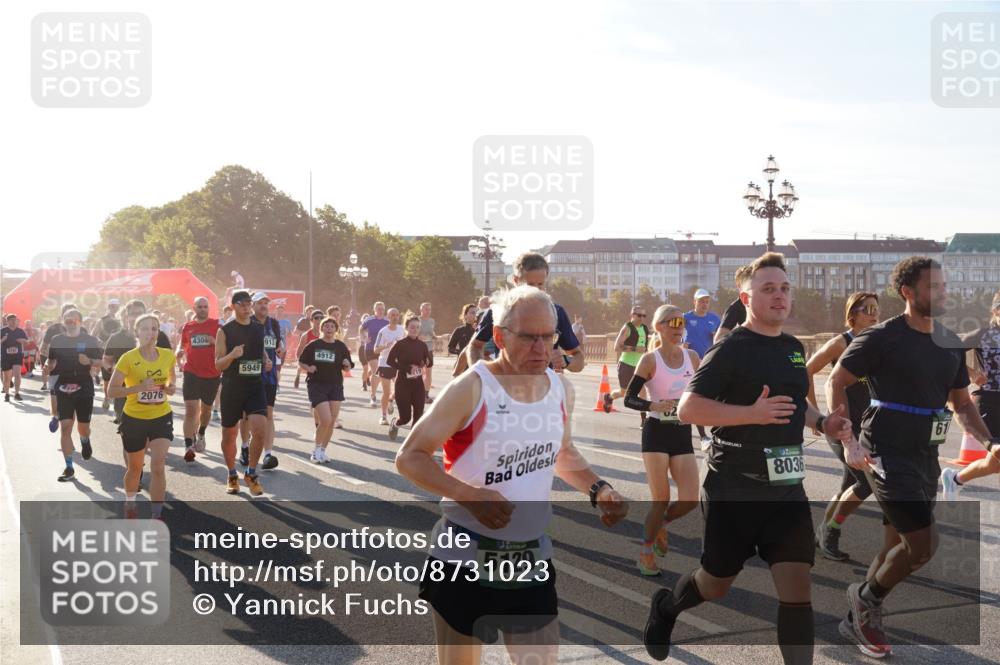 07.09.2025 - BARMER Alsterlauf Yannick Fuchs http://msf.ph/oto/8731023 07.09.2025 09:00:30 Laufen 4703, 2076, 4304, 5949, 913, 4912, 8036, 61, 5129 meine-sportfotos.de