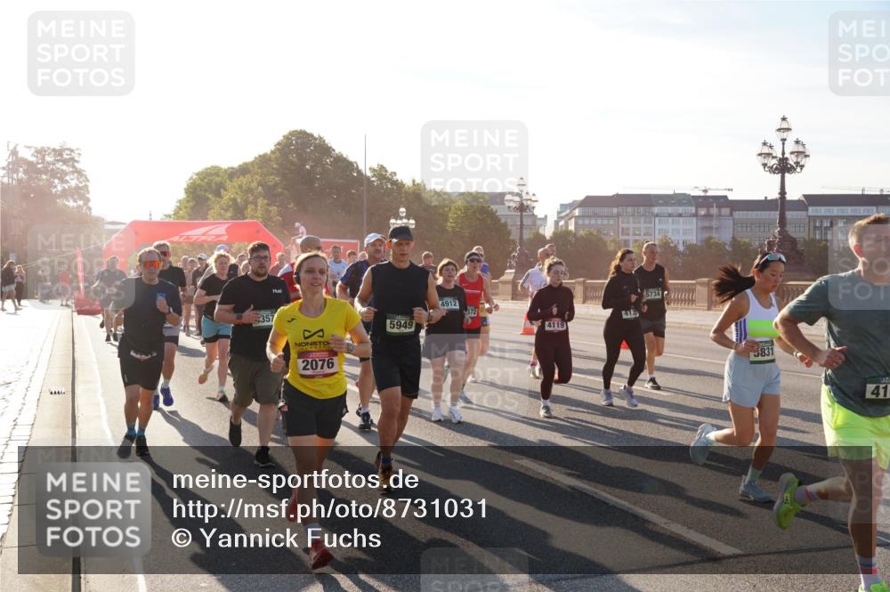07.09.2025 - BARMER Alsterlauf Yannick Fuchs http://msf.ph/oto/8731031 07.09.2025 09:00:31 Laufen 357, 2076, 4912, 372, 5949, 4119, 5734, 5831, 41 meine-sportfotos.de