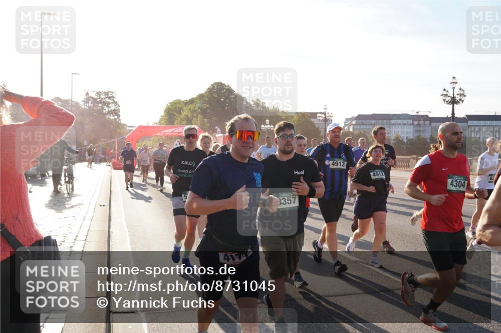 07.09.2025 - BARMER Alsterlauf Yannick Fuchs http://msf.ph/oto/8731045 07.09.2025 09:00:33 Laufen 44414, 417, 4913, 3357, 4912, 4304 meine-sportfotos.de