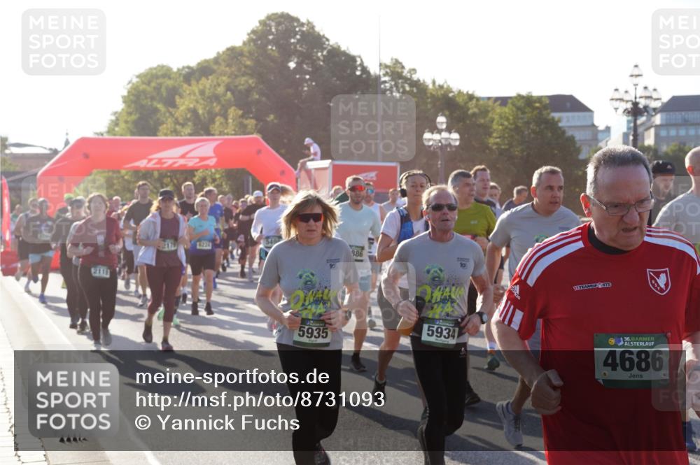 07.09.2025 - BARMER Alsterlauf Yannick Fuchs http://msf.ph/oto/8731093 07.09.2025 09:00:43 Laufen 2119, 986, 5935, 5934, 10, 11, 36, 4686 meine-sportfotos.de
