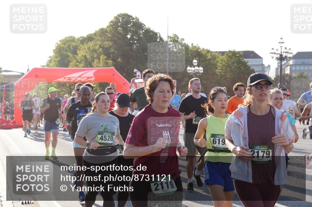 07.09.2025 - BARMER Alsterlauf Yannick Fuchs http://msf.ph/oto/8731121 07.09.2025 09:00:48 Laufen 4520, 45, 36, 5, 2119, 619, 36, 2179 meine-sportfotos.de