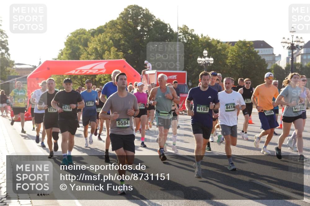 07.09.2025 - BARMER Alsterlauf Yannick Fuchs http://msf.ph/oto/8731151 07.09.2025 09:00:53 Laufen 1981, 8210, 2776, 8415, 843, 5584, 5617, 5954, 4103, 8414, 543, 483, 5485 meine-sportfotos.de