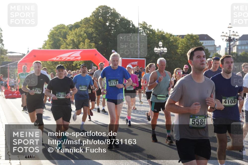 07.09.2025 - BARMER Alsterlauf Yannick Fuchs http://msf.ph/oto/8731163 07.09.2025 09:00:54 Laufen 8415, 2776, 8210, 2112, 3954, 36, 5584, 4103 meine-sportfotos.de