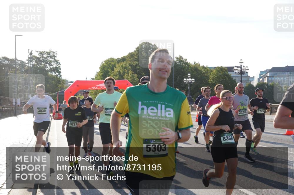 07.09.2025 - BARMER Alsterlauf Yannick Fuchs http://msf.ph/oto/8731195 07.09.2025 09:01:01 Laufen 3030, 6037, 198, 2240, 5303, 8366, 5775 meine-sportfotos.de