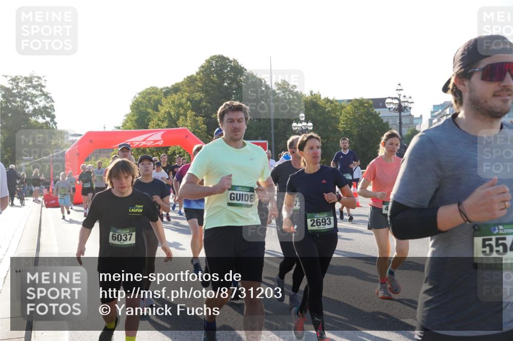 07.09.2025 - BARMER Alsterlauf Yannick Fuchs http://msf.ph/oto/8731203 07.09.2025 09:01:03 Laufen 2693, 36, 554, 6037 meine-sportfotos.de
