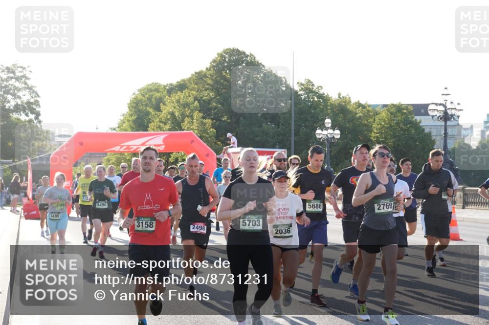 07.09.2025 - BARMER Alsterlauf Yannick Fuchs http://msf.ph/oto/8731231 07.09.2025 09:01:07 Laufen 5489, 513, 5490, 3158, 2498, 5703, 2036, 5686, 2769 meine-sportfotos.de