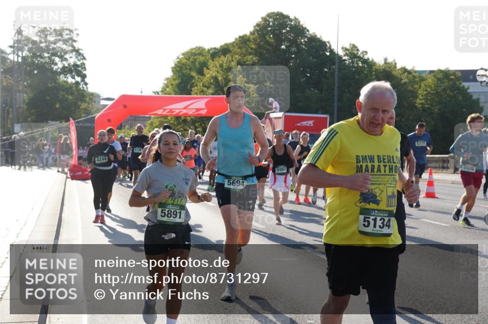 07.09.2025 - BARMER Alsterlauf Yannick Fuchs http://msf.ph/oto/8731297 07.09.2025 09:01:14 Laufen 4244, 4106, 5891, 5694, 5991, 5772, 36, 5134, 5606 meine-sportfotos.de