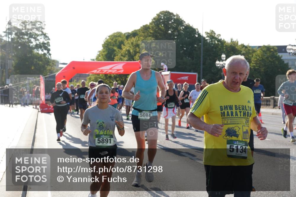 07.09.2025 - BARMER Alsterlauf Yannick Fuchs http://msf.ph/oto/8731298 07.09.2025 09:01:15 Laufen 14414, 4244, 5891, 10, 5694, 5991, 42, 195, 11111, 26, 2, 36, 5134, 5772, 5606 meine-sportfotos.de
