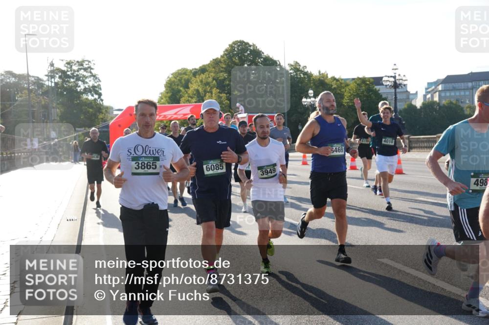 07.09.2025 - BARMER Alsterlauf Yannick Fuchs http://msf.ph/oto/8731375 07.09.2025 09:01:25 Laufen 5, 3865, 6085, 469, 3949, 6155, 4010, 498 meine-sportfotos.de