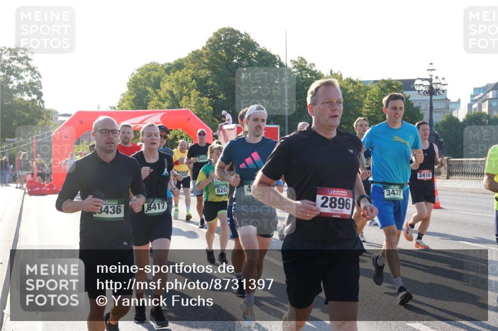 07.09.2025 - BARMER Alsterlauf Yannick Fuchs http://msf.ph/oto/8731397 07.09.2025 09:01:28 Laufen 5607, 6261, 3436, 8417, 36, 2896, 3437, 2416 meine-sportfotos.de