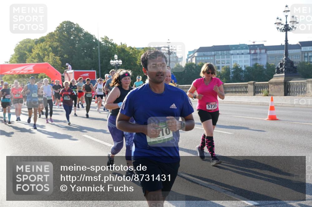 07.09.2025 - BARMER Alsterlauf Yannick Fuchs http://msf.ph/oto/8731431 07.09.2025 09:01:33 Laufen 5415, 413, 4507, 4795, 450, 4084, 10, 5735 meine-sportfotos.de