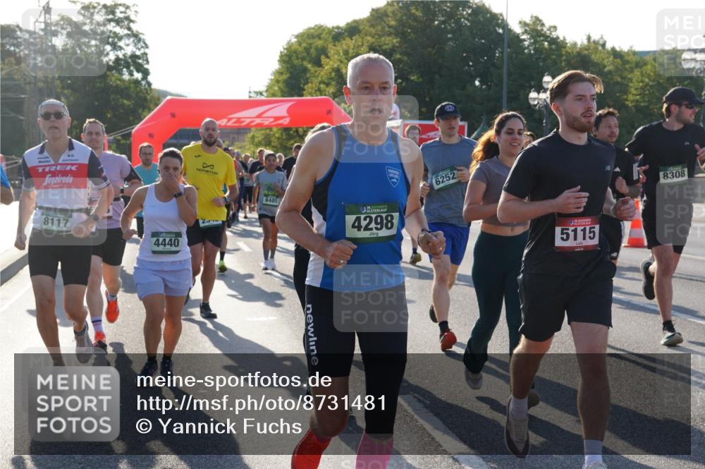 07.09.2025 - BARMER Alsterlauf Yannick Fuchs http://msf.ph/oto/8731481 07.09.2025 09:01:41 Laufen 8117, 4440, 20, 8485, 136, 4298, 6252, 136, 5115, 8308 meine-sportfotos.de
