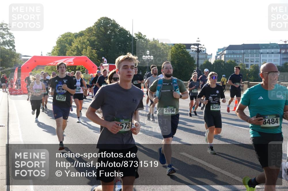 07.09.2025 - BARMER Alsterlauf Yannick Fuchs http://msf.ph/oto/8731519 07.09.2025 09:01:47 Laufen 5363, 10, 2823, 192, 573, 2956, 4712, 8344, 8484 meine-sportfotos.de