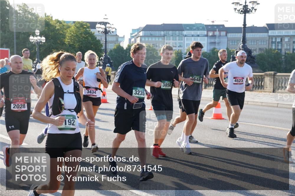 07.09.2025 - BARMER Alsterlauf Yannick Fuchs http://msf.ph/oto/8731545 07.09.2025 09:01:50 Laufen 2028, 36, 192, 3850, 3235, 3434, 4648, 451, 4523 meine-sportfotos.de