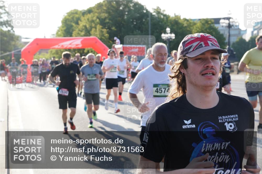 07.09.2025 - BARMER Alsterlauf Yannick Fuchs http://msf.ph/oto/8731563 07.09.2025 09:01:52 Laufen 4574, 29, 10 meine-sportfotos.de