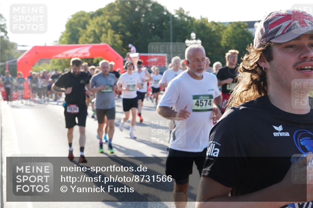07.09.2025 - BARMER Alsterlauf Yannick Fuchs http://msf.ph/oto/8731566 07.09.2025 09:01:53 Laufen 1630, 4574 meine-sportfotos.de