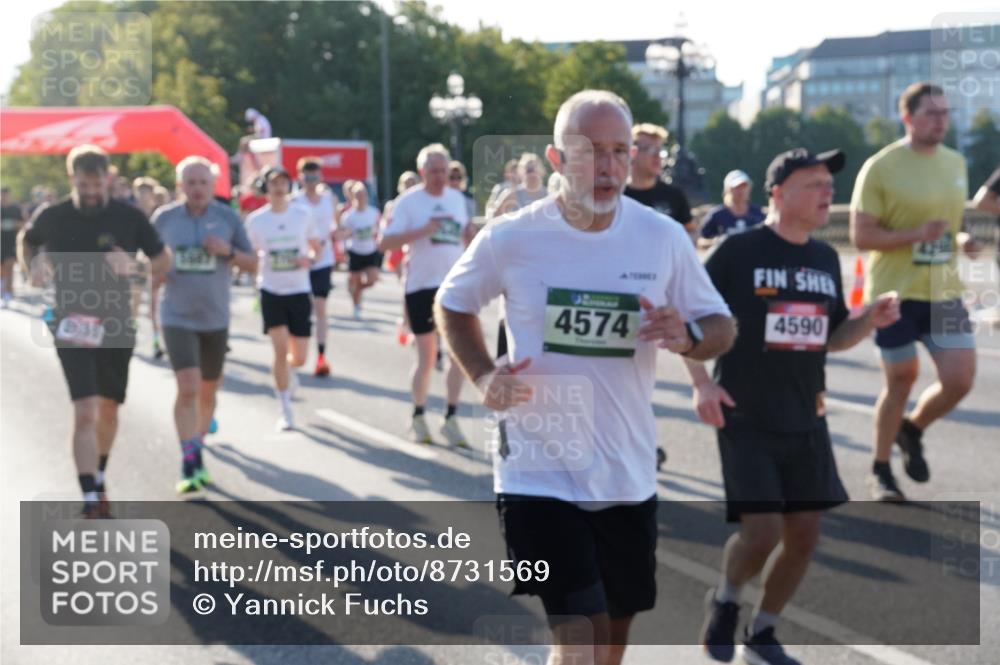 07.09.2025 - BARMER Alsterlauf Yannick Fuchs http://msf.ph/oto/8731569 07.09.2025 09:01:53 Laufen 2530, 4574, 4590 meine-sportfotos.de