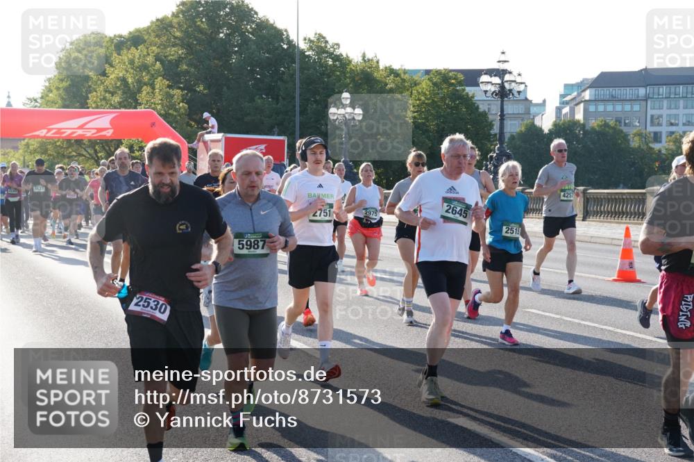 07.09.2025 - BARMER Alsterlauf Yannick Fuchs http://msf.ph/oto/8731573 07.09.2025 09:01:54 Laufen 2243, 5637, 2530, 5987, 2751, 2975, 2645, 2515, 4257 meine-sportfotos.de