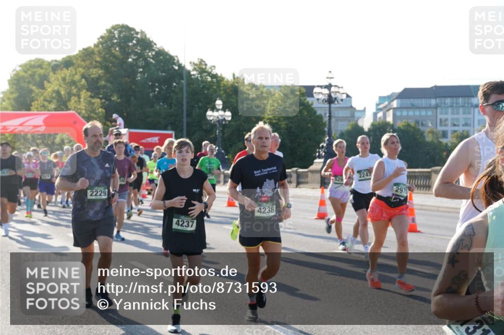 07.09.2025 - BARMER Alsterlauf Yannick Fuchs http://msf.ph/oto/8731593 07.09.2025 09:01:56 Laufen 2229, 4237, 4236, 2247, 2975 meine-sportfotos.de