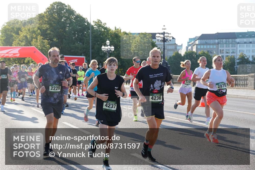 07.09.2025 - BARMER Alsterlauf Yannick Fuchs http://msf.ph/oto/8731597 07.09.2025 09:01:57 Laufen 5637, 7134478, 2229, 385, 4237, 565, 2, 100, 4236, 5295, 2975 meine-sportfotos.de
