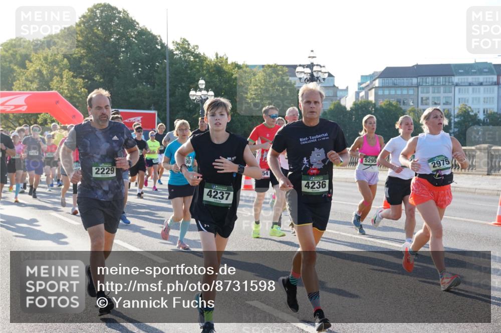 07.09.2025 - BARMER Alsterlauf Yannick Fuchs http://msf.ph/oto/8731598 07.09.2025 09:01:57 Laufen 4478, 3658, 909, 2229, 90, 4237, 2, 100, 54, 4236, 5295, 2975 meine-sportfotos.de