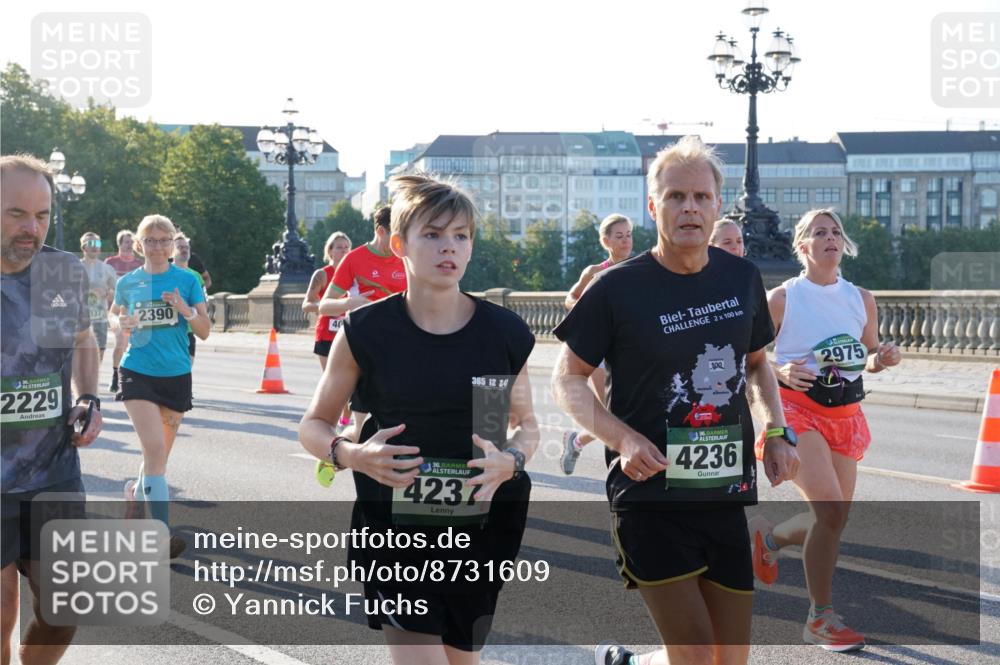 07.09.2025 - BARMER Alsterlauf Yannick Fuchs http://msf.ph/oto/8731609 07.09.2025 09:01:58 Laufen 2229, 137, 2390, 365, 12, 24, 136, 4237, 2, 100, 100, 36, 4236, 2975 meine-sportfotos.de